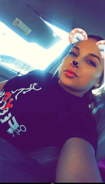 Supporter wearing FYF merch