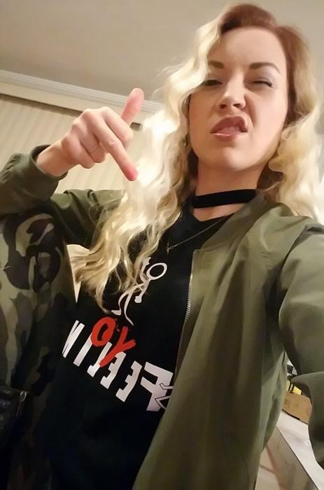 Supporter wearing FYF merch